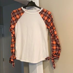 Long sleeve. Festive.